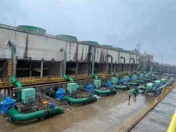 玻璃鋼冷卻塔在工業(yè)制冷中的重要性,玻璃鋼冷卻塔安